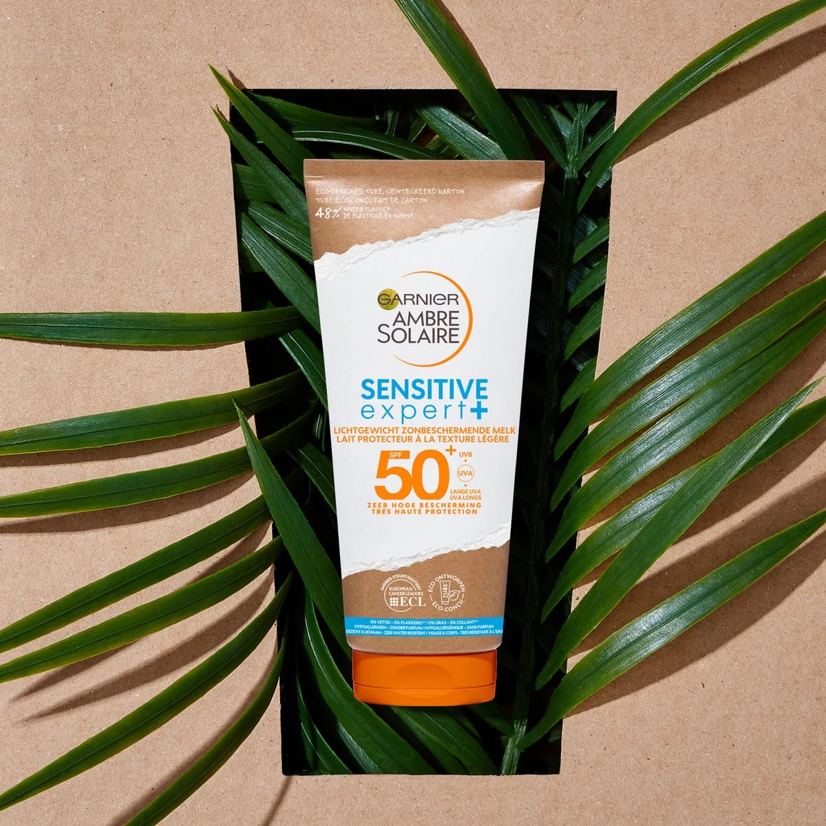 Garnier Ambre Solaire Sensitive Expert + Cardboard Tube Zonnebrand Melk SPF 50+ - 200 Ml - Afbeelding 2